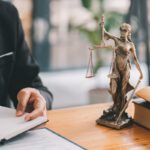 Nowe trendy w prawie i jak radca prawny może Ci pomóc